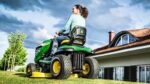 TRATOR DE RELVA JOHN DEERE X127 - Image 2