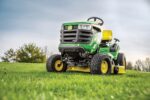 TRATOR DE RELVA JOHN DEERE X107 - Image 3