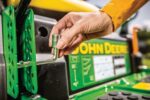 Cortador de relva de raio de viragem zero John Deere Z530M - Image 5