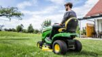 TRATOR DE RELVA JOHN DEERE X370 - Image 3