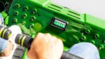 ZTRAK™ 107 CM TRATOR DE CORTE ELÉTRICO DE RAIO DE GIRO ZERO JOHN DEERE Z370R - Image 4
