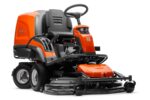 Cortador de relva com assento Husqvarna RC 320Ts AWD com saco de recolha de 300 L, sem plataforma