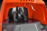 Cortador de relva com assento Husqvarna RC 320Ts AWD com saco de recolha de 300 L, sem plataforma - Image 13