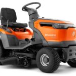 Cortador de relva com assento HUSQVARNA TS 112 com descarga lateral, 10,9 CV – 95 cm