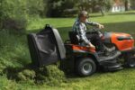 Cortador de relva com assento HUSQVARNA TC 220T, com 2 cilindros e saco de recolha, 19,5 CV – 108 cm - Image 5
