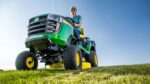 TRATOR DE RELVA JOHN DEERE X146R - Image 2